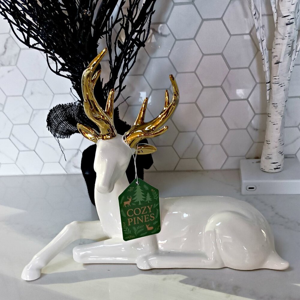 NEW! EXQUISITE GOLD ANTLER DEER DECOR - Picture 4 of 4